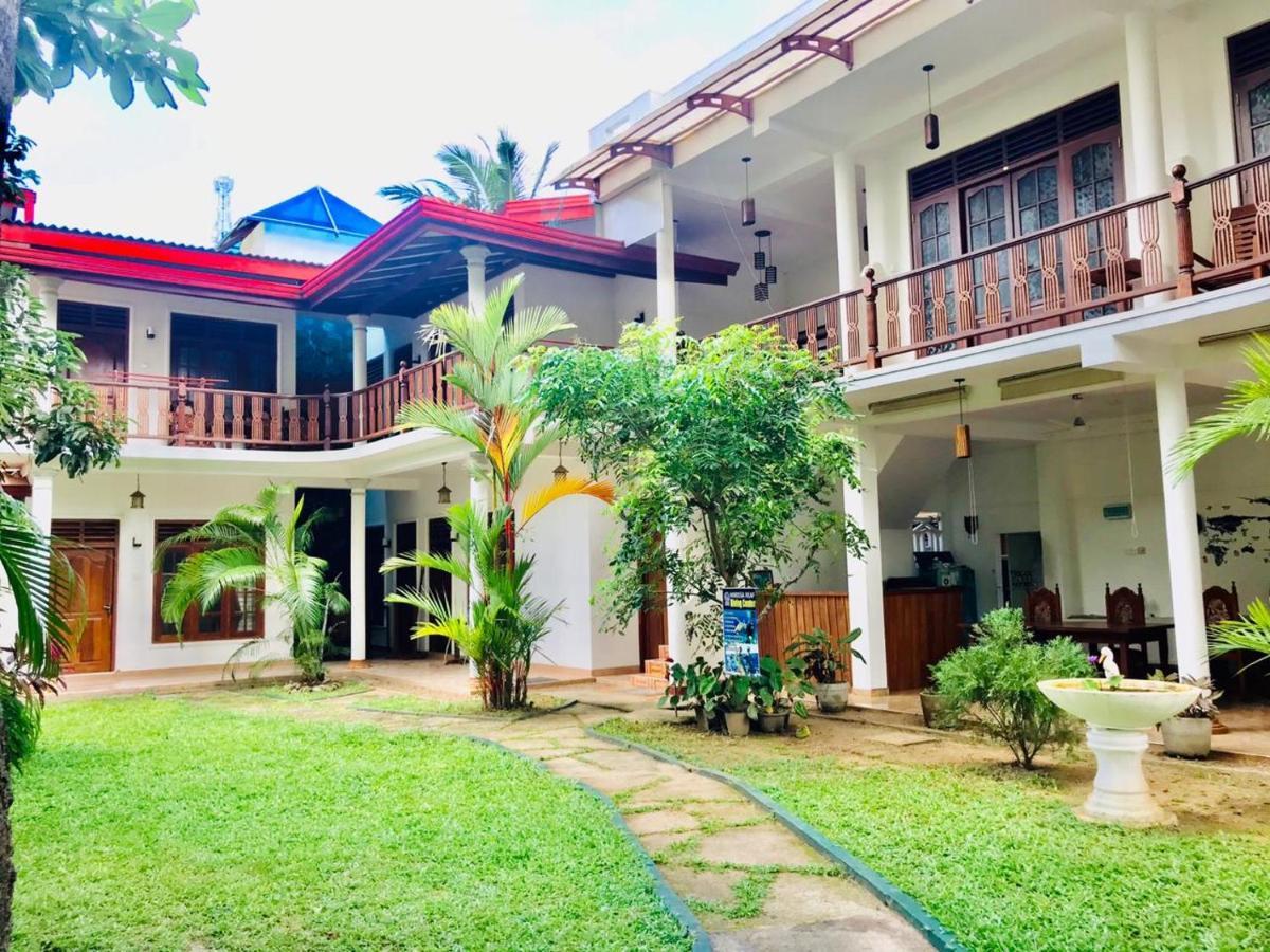 Mermaid Inn Mirissa Luaran gambar