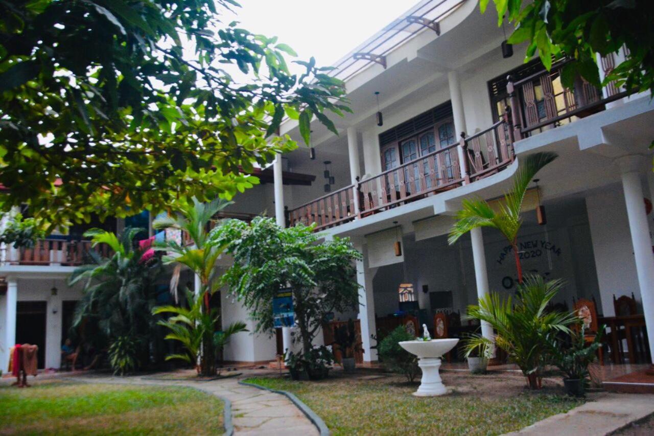 Mermaid Inn Mirissa Luaran gambar