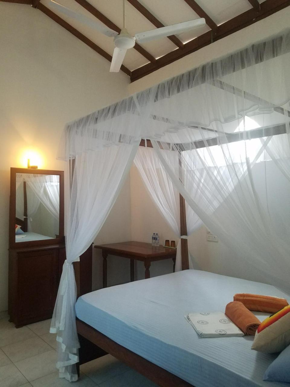 Mermaid Inn Mirissa Luaran gambar